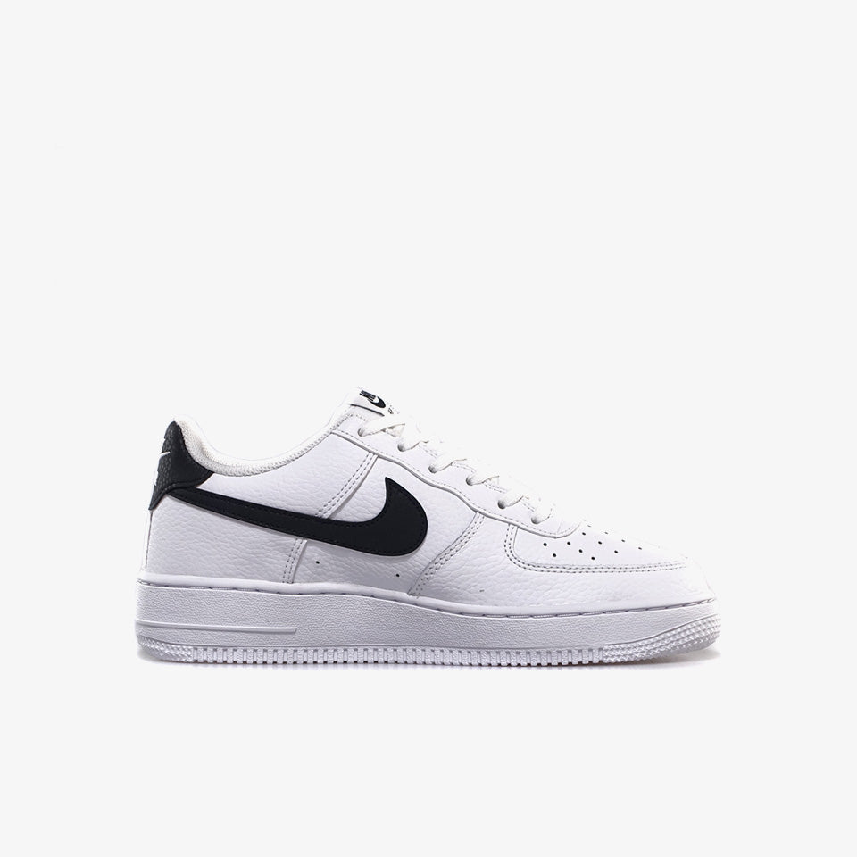 新品未使用 22cm NIKE AIR FORCE 1 LE GS ホワイト NIKE AIR FORCE 1 LE GS WHITE/BLACK – mita sneakers
