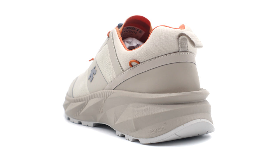 DESCENTE デサント　美品　150 5%OFFセール】デサントDESCENTE スニーカー モジュラライズ V1