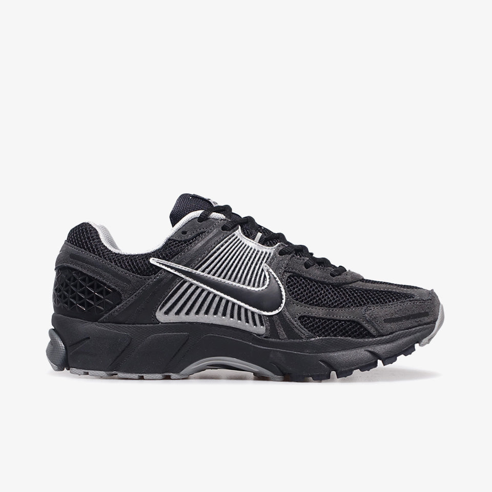 NIKE ZOOM VOMERO 5 ANTHRACITE/BLACK/CHROME/FLT SILVER – mita sneakers