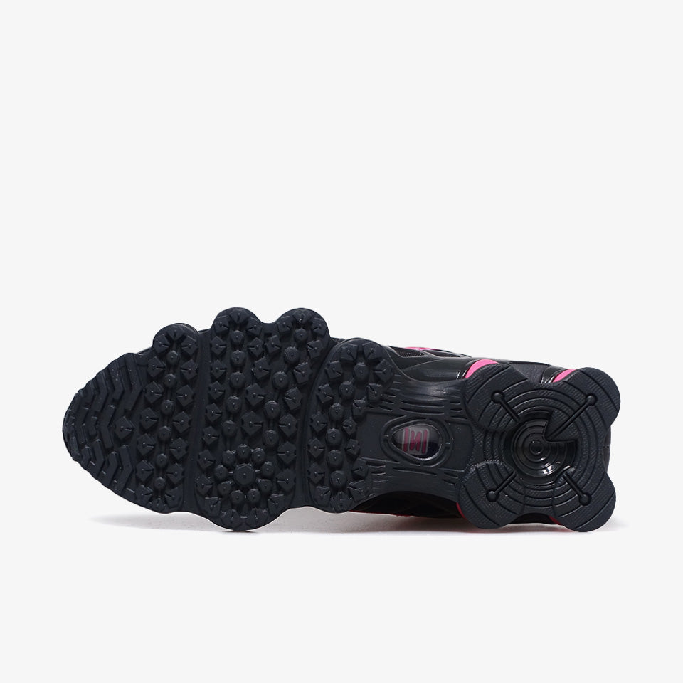 NIKE (WMNS) SHOX TL OFF NOIR/HYPER PINK/METALLIC SILVER – mita