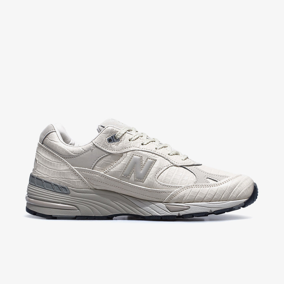 New Balance M991 V1 