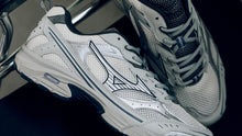 画像をギャラリービューアに読み込む, MIZUNO MXR OG LIGHT GREY/SILVER/GREY