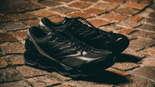 画像をギャラリービューアに読み込む, MIZUNO WAVE PROPHECY LS "MONOTONE CINEMA" "ÉDIFICE / IÉNA / Curated by Herringbone Footwear BLACK/SILVER/DARK GRAY 7