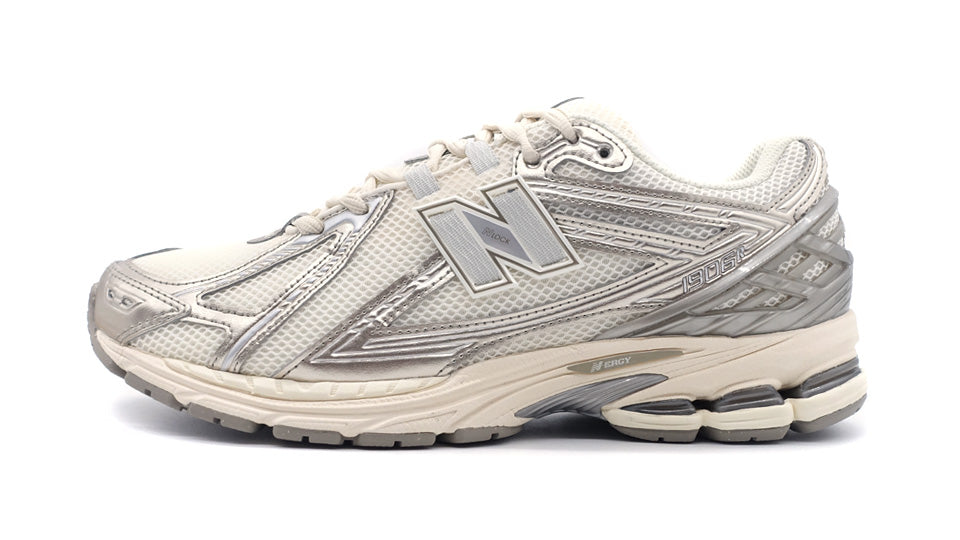新品未使用　New Balance URAINOG 26.0 NEW BALANCE（ニューバランス）の「New Balance URAINOG
