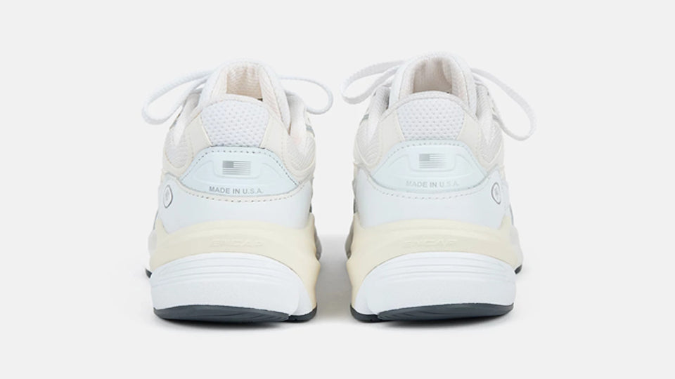 New Balance U990 V6 