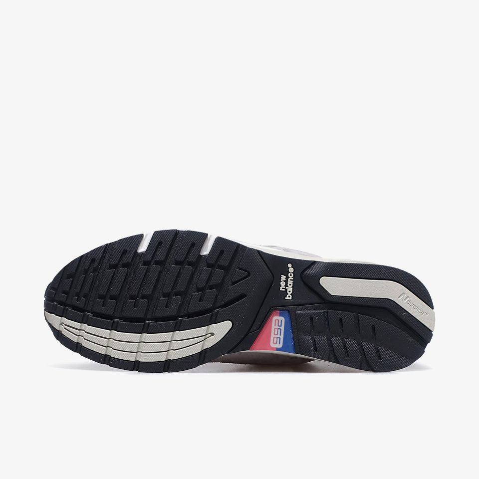 New Balance U992 