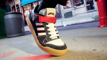 画像をギャラリービューアに読み込む, adidas FORUM 84 LOW "MIDWEST KIDS" CORE BLACK/OFF WHITE/RED 7