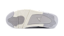 画像をギャラリービューアに読み込む, JORDAN BRAND (WMNS) AIR JORDAN 4 RETRO "FROZEN MOMENTS" "MICHAEL JORDAN" LIGHT IRON ORE/SAIL/NEUTRAL GREY/BLACK/METALLIC SILVER 4