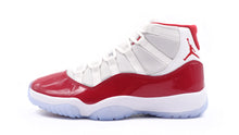 画像をギャラリービューアに読み込む, JORDAN BRAND AIR JORDAN 11 RETRO "CHERRY" "MICHAEL JORDAN" WHITE/VARSITY RED/BLACK 3
