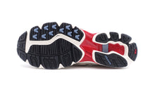 画像をギャラリービューアに読み込む, MIZUNO WAVE RIDER 10 "HIGHSNOBIETY" LIGHT GREY/LIGHT GREY/RED 4
