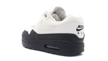 画像をギャラリービューアに読み込む, NIKE AIR MAX 1 SE SUMMIT WHITE/SUMMIT WHITE/BLACK/WHITE 2