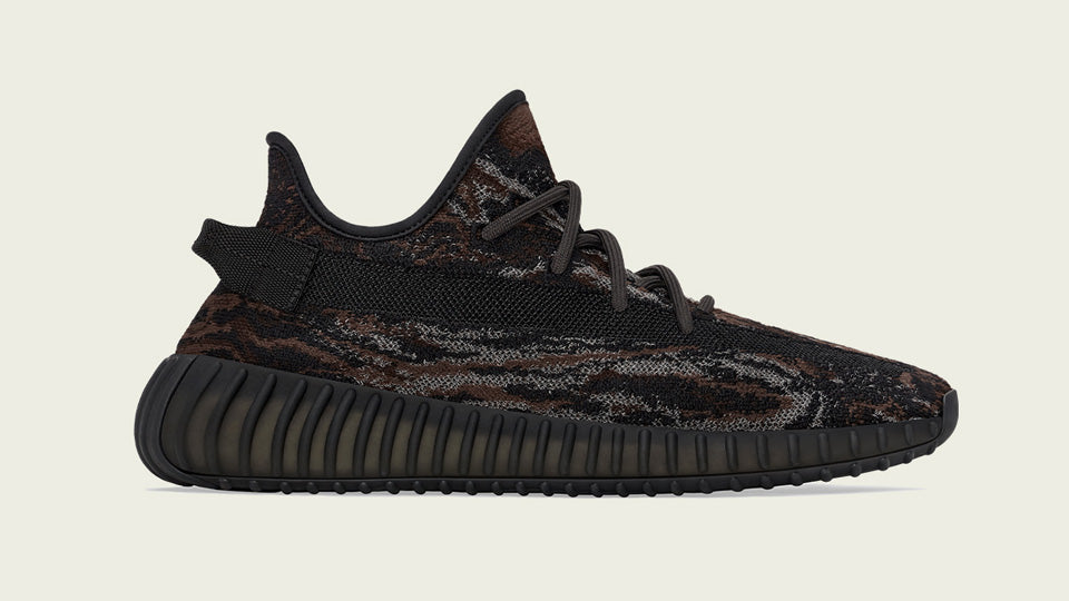 【入手困難】adidas x Kanye West YEEZY BOOST 350 V2 Adidas x Kanye West Yeezy Boost 350 V2 Sneakers Cloud White