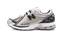画像をギャラリービューアに読み込む, new balance M1906R A 3