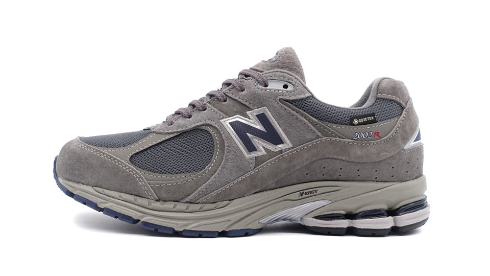 new balance M2002R GTX 