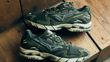 画像をギャラリービューアに読み込む, MIZUNO WAVE RIDER 10 "FIRE PHOENIX" "MAHARISHI" KHAKI/BEIGE/KHAKI 9