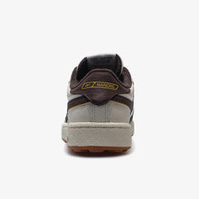 画像をギャラリービューアに読み込む, Reebok CLUB C REVENGE GOLF "MANORS" VINTAGE CHALK/ESPRESSO/REEBOK GUM 4