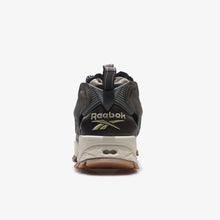 画像をギャラリービューアに読み込む, Reebok INSTAPUMP FURY 94 WINTER  GREEN