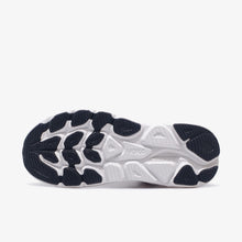 画像をギャラリービューアに読み込む, HOKA CLIFTON 11  BLACK/WHITE 3