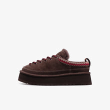画像をギャラリービューアに読み込む, UGG W HERITAGE LACE-UP SLIPPER BURNT CEDAR 1