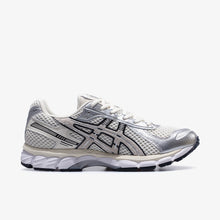 画像をギャラリービューアに読み込む, ASICS SportStyle GEL-KAYANO 12.1 "THE SPARK" "LAPSTONE &amp; HAMMER"  CREAM/PURE SILVER 2