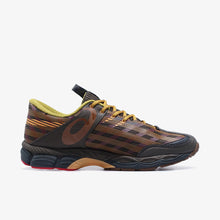 画像をギャラリービューアに読み込む, ASICS SportStyle US8-S GEL-SJ33 "Curated style by Kiko Kostadinov Studio and ASICS SportStyle development team" BLACK COFFEE/ORANGE LILY 2