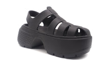 画像をギャラリービューアに読み込む, crocs STOMP FISHERMAN SANDAL BLACK 5