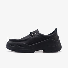 画像をギャラリービューアに読み込む, crocs GALLERY LEATHER SHOE BLACK/BLACK 1
