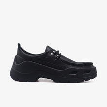 画像をギャラリービューアに読み込む, crocs GALLERY LEATHER SHOE BLACK/BLACK 2