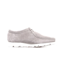 画像をギャラリービューアに読み込む, Clarks ORIGINALS WALLABEE &quot;FUTURE TRIBE&quot; &quot;COSTS&quot;  GREY SUEDE 2