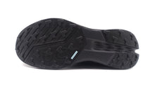 画像をギャラリービューアに読み込む, On CLOUDSURFER TRAIL 2 WATERPROOF BLACK/BLACK 4
