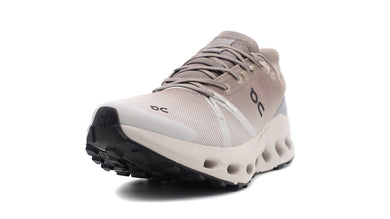On CLOUDSURFER TRAIL WATERPROOF W DESERT/WOLF