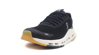 On CLOUDNOVA FORM 2 W BLACK/IVORY 1