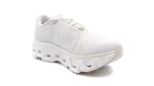 On CLOUDMONSTER HYPER PAF W "CURRENT FORM 3.0" "POST ARCHIVE FACTION"  WHITE/WHITE 5