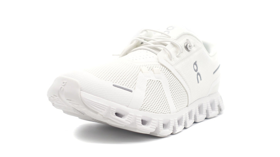 On CLOUD 5 W ALL WHITE 1
