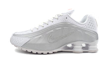 画像をギャラリービューアに読み込む, NIKE (WMNS) SHOX R4 WHITE/WHITE/METALLIC SILVER/MAX ORANGE 3