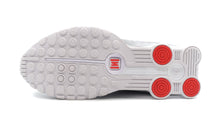 画像をギャラリービューアに読み込む, NIKE (WMNS) SHOX R4 WHITE/WHITE/METALLIC SILVER/MAX ORANGE 4