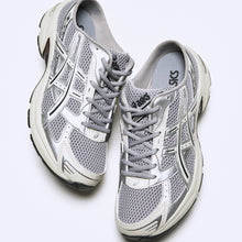 画像をギャラリービューアに読み込む, ASICS SportStyle GEL-1130 MULE  CEMENT GREY/LAKE GREY
