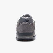画像をギャラリービューアに読み込む, New Balance CM996 "ESSENTIAL PACK" GR2