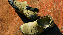 画像をギャラリービューアに読み込む, crocs ALL TERRAIN ATLAS CLOG &quot;ROA&quot; ALOE/MULTI