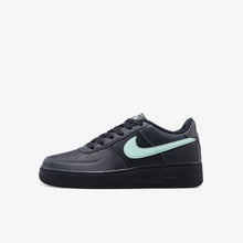 画像をギャラリービューアに読み込む, NIKE AIR FORCE 1 GS BLACK/ARCTIC GREEN/ANTHRACITE 1