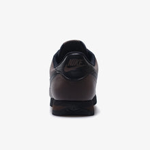 画像をギャラリービューアに読み込む, NIKE CORTEZ  IRONSTONE/BLACK-BAROQUE BROWN 4
