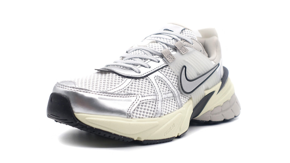 Nike V2K Run Women's Running Shoes Sneakers White Metallic