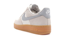 画像をギャラリービューアに読み込む, NIKE AIR FORCE 1 &#39;07 LV8 PHANTOM/LIGHT SMOKE GREY/GUM/YELLOW 2