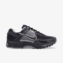 画像をギャラリービューアに読み込む, NIKE ZOOM VOMERO 5  ANTHRACITE/BLACK/CHROME/FLT SILVER 2