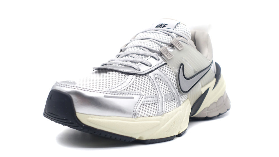 NIKE V2K RUN SUMMIT WHITE/METALLIC SILVER 1