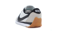 画像をギャラリービューアに読み込む, NIKE (WMNS) PACIFIC WHITE/BLACK/PLATINUM TINT/SAFETY ORANGE 2