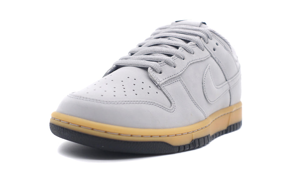 NIKE DUNK LOW SE WOLF GREY/WOLF GREY/GUM YELLOW/BLACK – mita