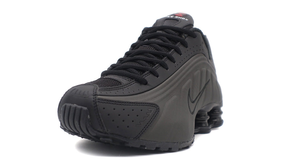 NIKE SHOX R4 BLACK/BLACK/BLACK/BRIGHT CRIMSON – mita sneakers