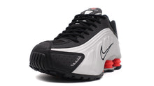 画像をギャラリービューアに読み込む, NIKE SHOX R4 METALLIC SILVER/METALLIC SILVER/BLACK 1