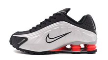 画像をギャラリービューアに読み込む, NIKE SHOX R4 METALLIC SILVER/METALLIC SILVER/BLACK 3